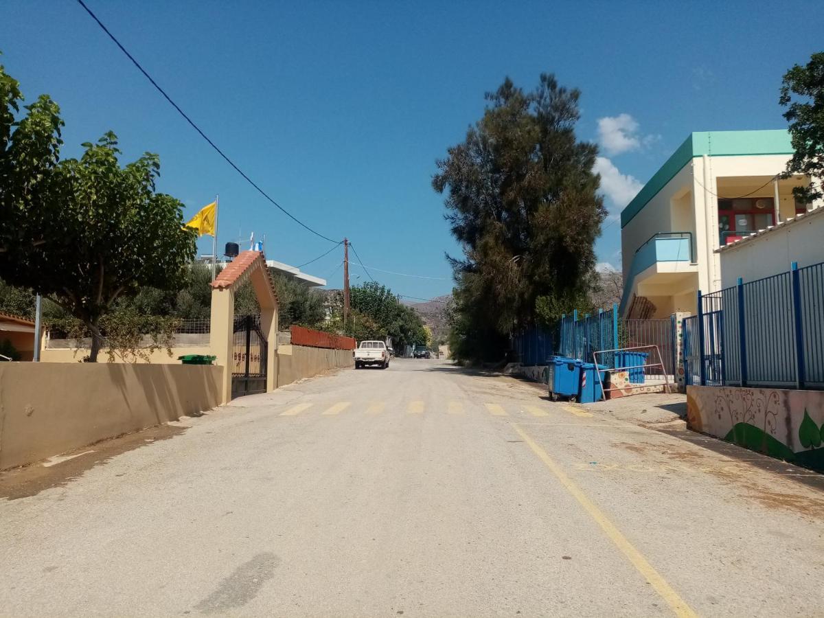 Vine Veranda Palaiochora Exterior foto